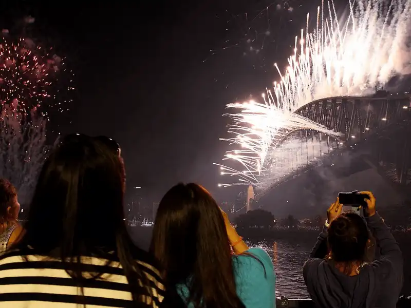 wanderlust tips 10 thanh pho don nam moi soi dong va long lay nhat gioi 3