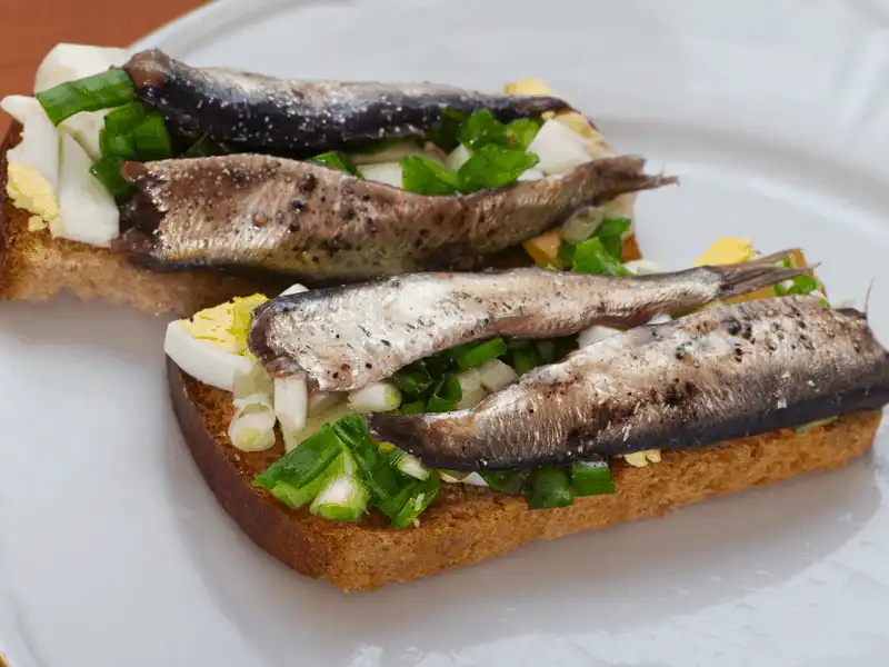 wanderlust tips 19 phong tuc don nam moi day thu vi cua cac quoc gia tren the gioi 18