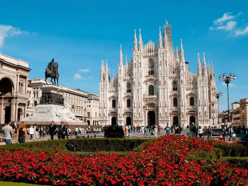 wanderlust tips 20 nha tho co kien truc doc dao va trang le nhat chau au 9