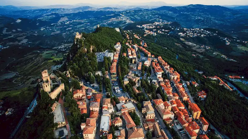 Cách di chuyển nhanh nhất tới 6 quốc gia không có sân bay 8 wanderlust tips cach di chuyen nhanh nhat toi 6 quoc gia khong co san bay 4