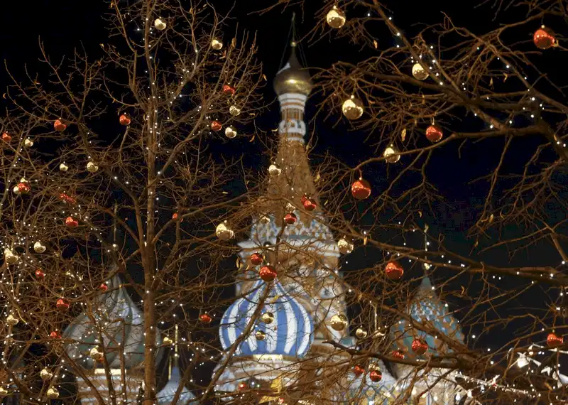 wanderlust tips cam nhan khong khi giang sinh 2017 tran ngap khap the gioi 18