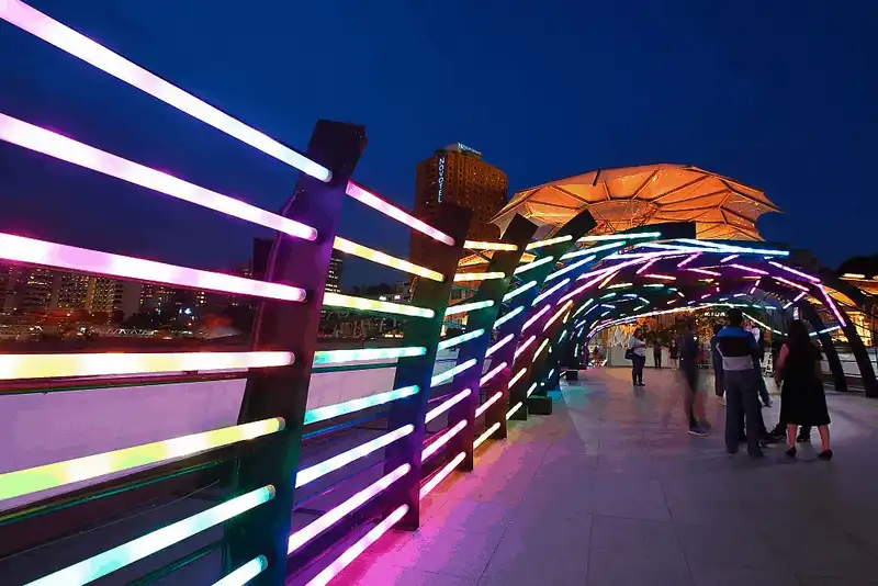 wanderlust tips cam nhan khong khi giang sinh 2017 tran ngap khap the gioi 19