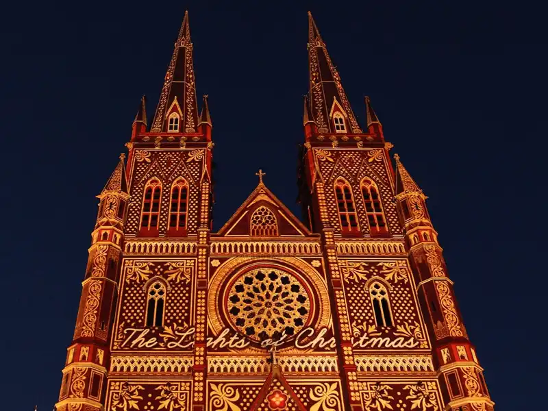 wanderlust tips cam nhan khong khi giang sinh 2017 tran ngap khap the gioi 4