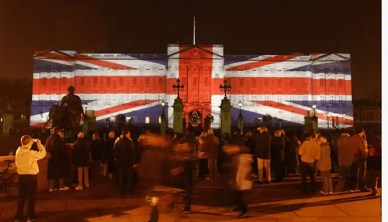 wanderlust tips cam nhan khong khi giang sinh 2017 tran ngap khap the gioi 6