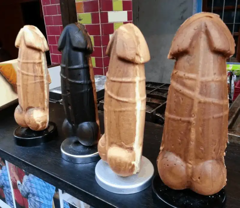 Chiếc bánh với "hình dáng nhạy cảm" khiến thực khách đỏ mặt ở Đài Loan 8 wanderlust tips chiec banh voi hinh dang nhay cam khien thuc khach mat o dai loan 2