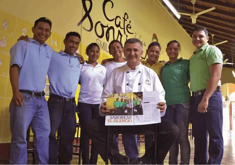 Du khách thích thú với quán cà phê "ký hiệu" ở Nicaragua 9 wanderlust tips du khach thich thu voi quan ca phe ky hieu o nicaragua 7