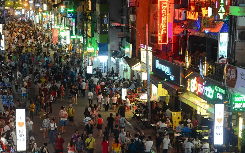 wanderlust tips du kien co them 2 pho di bo tai tp hcm dip tet nguyen dan