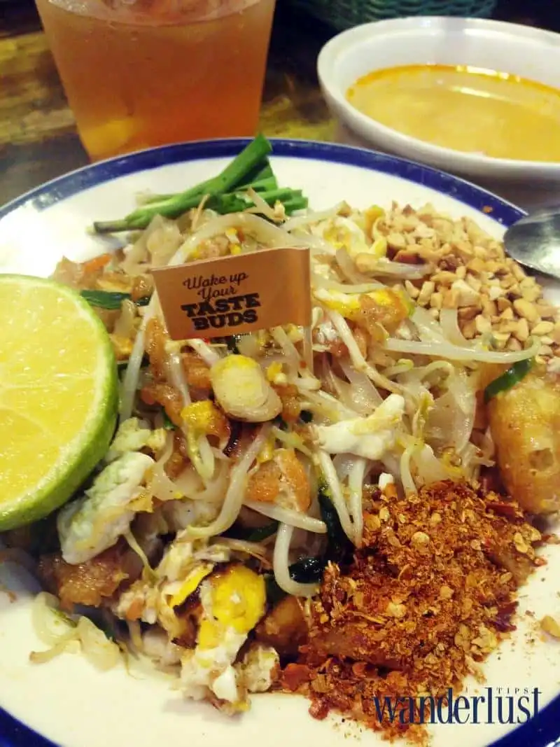 wanderlust tips du lich am thuc 5 quoc gia chau a giua long ha noi 29