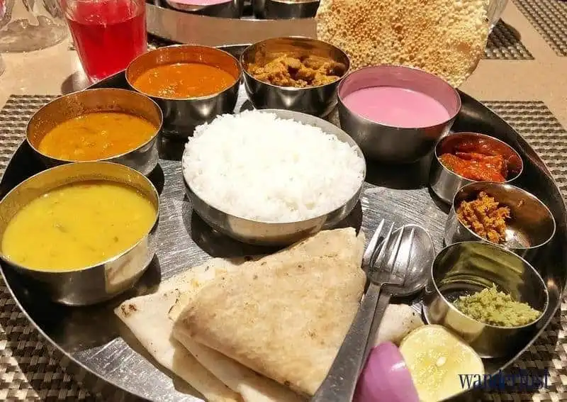 wanderlust tips du lich am thuc 5 quoc gia chau a giua long ha noi 5