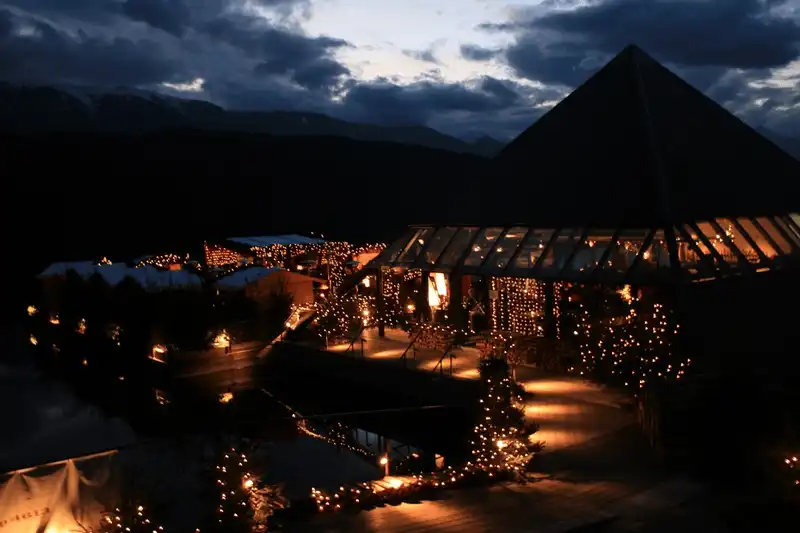 wanderlust tips ghe tham 7 khu cho giang sinh long lay nhat chau au 12