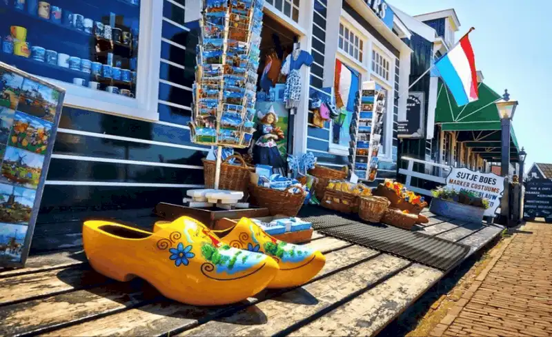 wanderlust tips kham pha ve dep dieu ki nhu trong co tich cua xu hoa tulip 11