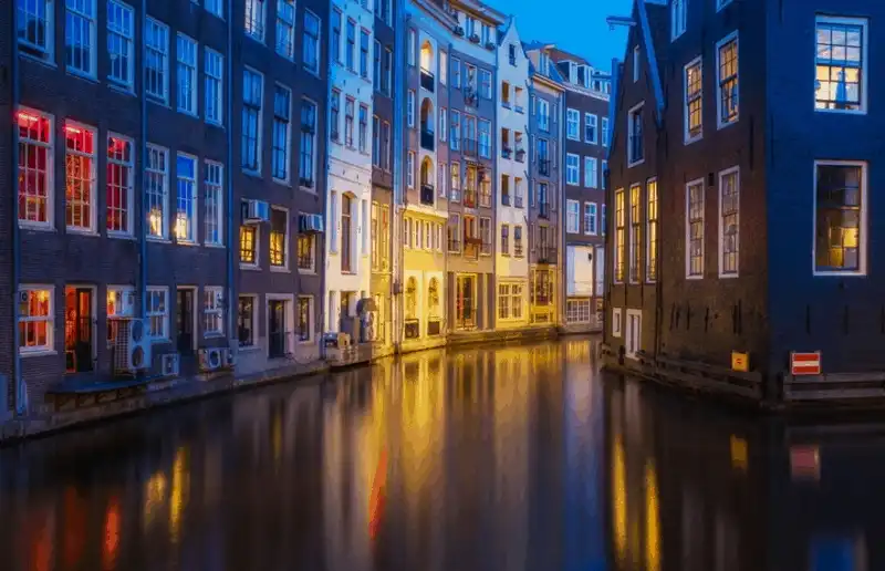 wanderlust tips kham pha ve dep dieu ki nhu trong co tich cua xu hoa tulip 5