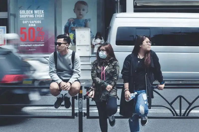 wanderlust tips ngam nhin cuoc song doi thuong binh di o tokyo hoa le 13