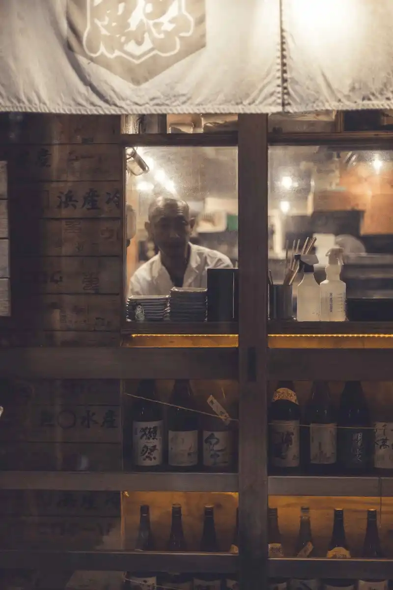 wanderlust tips ngam nhin cuoc song doi thuong binh di o tokyo hoa le 14