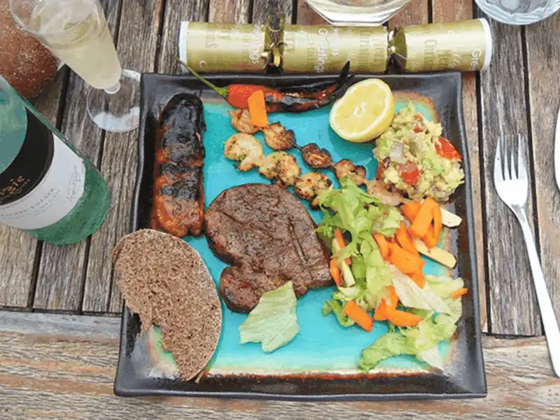 wanderlust tips su khac biet cua bua toi giang sinh o 12 nuoc tren the gioi 4