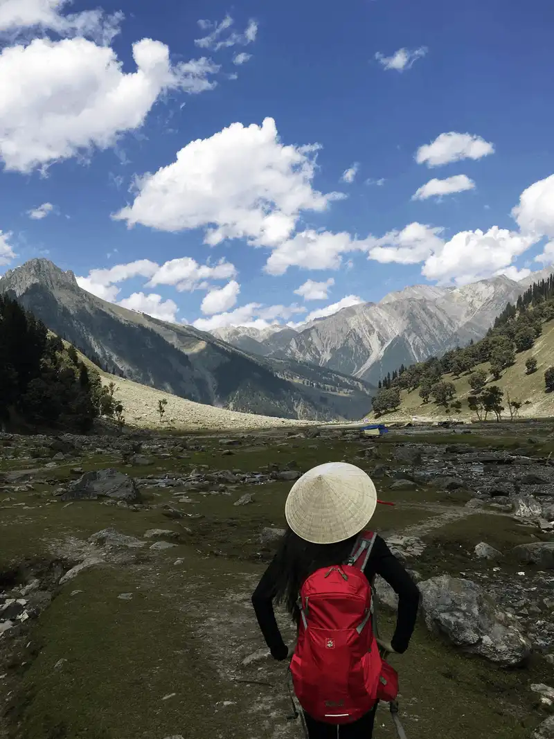 Thái Phương Thanh – Cô gái mê du lịch bụi và áo dài 11 wanderlust tips thai phuong thanh co gai thich thich phuot bui va mac ao dai 6