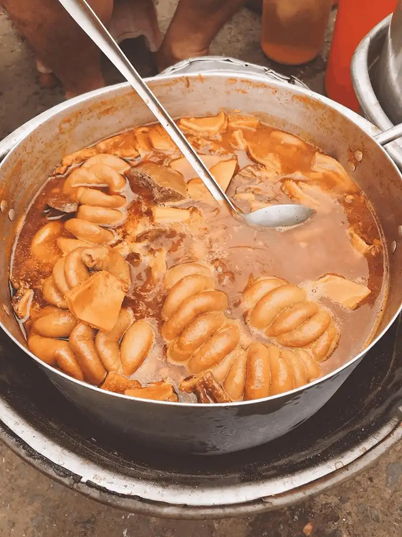 wanderlust tips theo chan ly phuong chau thuong thuc 3 mon duong pho o sai gon 5