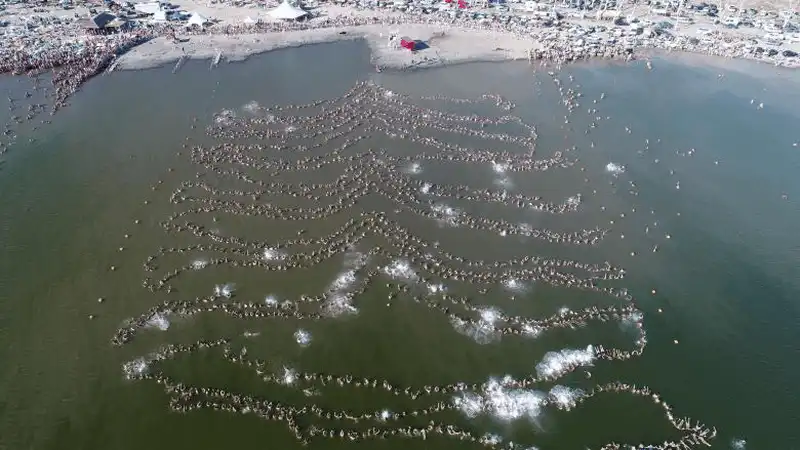 wanderlust tips toan canh gioi qua 28 buc anh chup tu tren cao 28