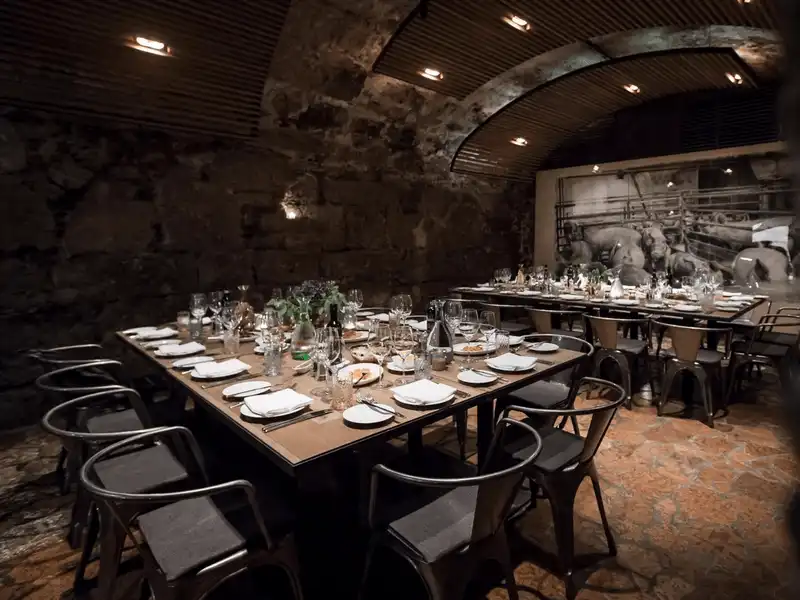 wanderlust tips top 10 khach san lau doi nhat the gioi 10