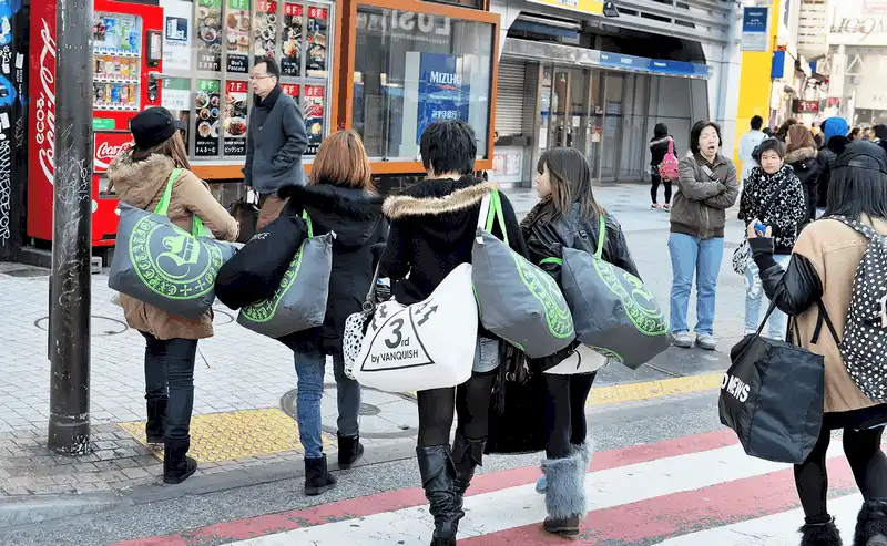 Vì sao người Nhật vô cùng yêu thích túi fukubukuro? 8 wanderlust tips vi sao nguoi nhat vo cung yeu thich tui fukubukuro 3