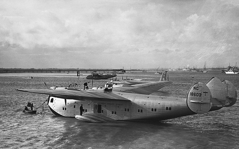 wanderlust tips can canh ben trong may bay hang sang cua nhung nam 1930 1