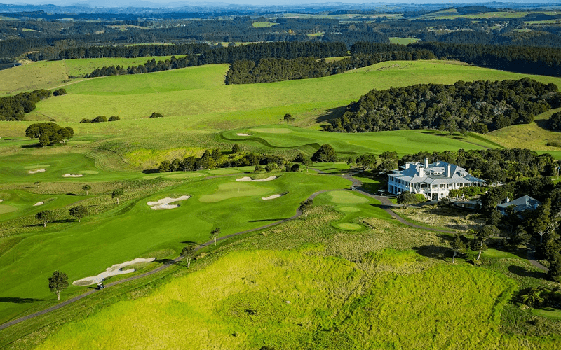 Choáng với tour du lịch cặp đôi có giá tới 1,3 tỉ đồng trong 9 ngày