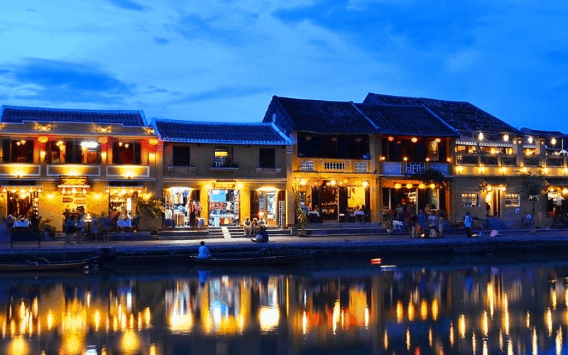 Nhiều hoạt động sôi nổi trong chương trình Chào Năm mới 2018 tại Hội An Nhiều hoạt động sôi nổi trong chương trình Chào Năm mới 2018 tại Hội An