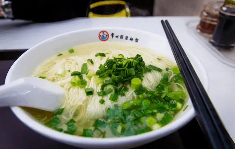 wanderlust tips 5 mon ban nen thuong thuc khi den thuong chau co vu cho u23 viet nam 3