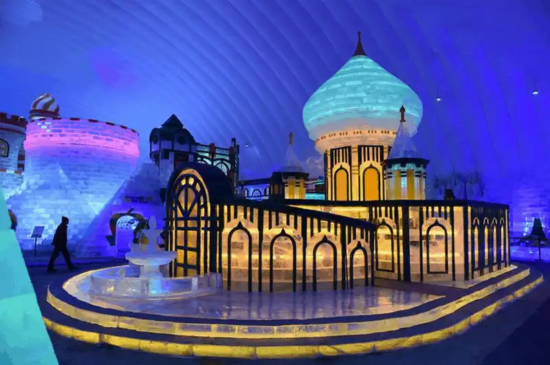 wanderlust tips cap nhi tan lung linh sac mau trong le hoi bang dang lon nhat gioi 7