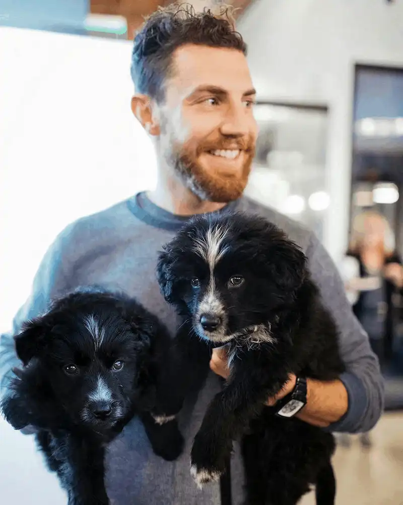 wanderlust tips chang trai du lich khap nuoc my cung 2 chu cun cung 2