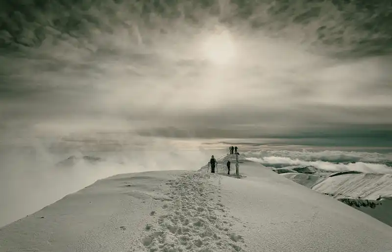 wanderlust tips chiem nguong nhung hinh anh dep nhu co tich o romania 17