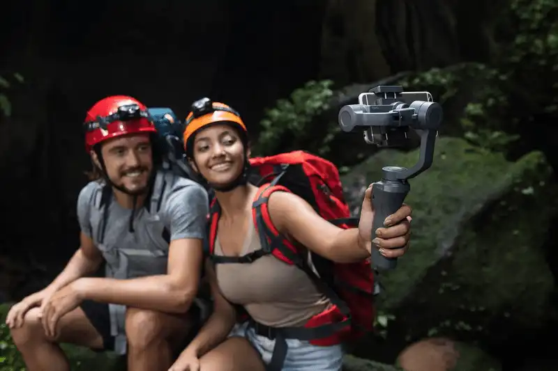 wanderlust tips dji ra mat thiet bi chong rung cam tay moi voi nhieu cai tien dang chu y 2