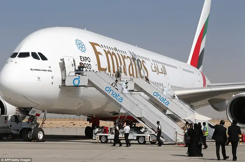 Những thông tin thú vị về Emirate Airlines và Etihad Airways - hai hãng hàng không lớn nhất Trung Đông 8 wanderlust tips emirate airlines va etihad airways hai ngoi sao hang khong o trung dong 3