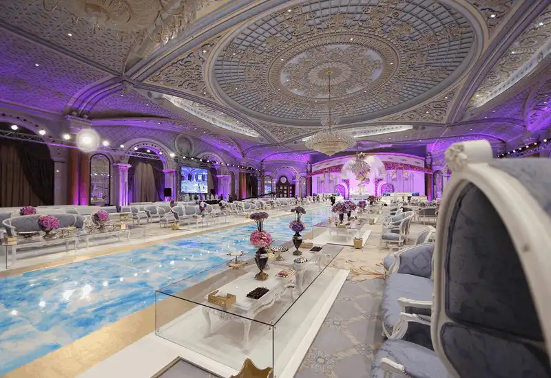 wanderlust tips khach san sieu sang tung giam giu hoang tu saudi mo cua tro lai 5