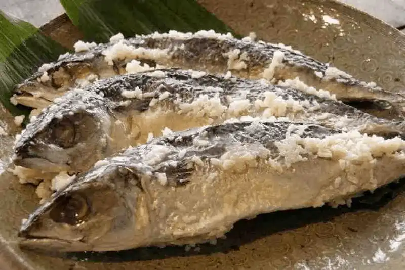 Narezushi - món sushi có quy trình bảo quản kéo dài gần 100 năm 7 wanderlust tips narezushi mon sushi co quy trinh bao quan keo dai gan 100 nam 10