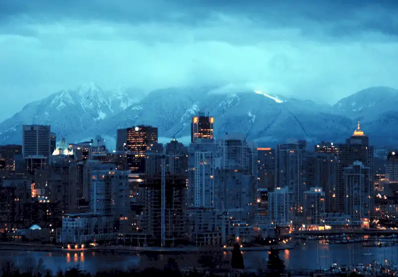 wanderlust tips top 10 thanh pho co muc song dat nhat gioi nam 2018 8