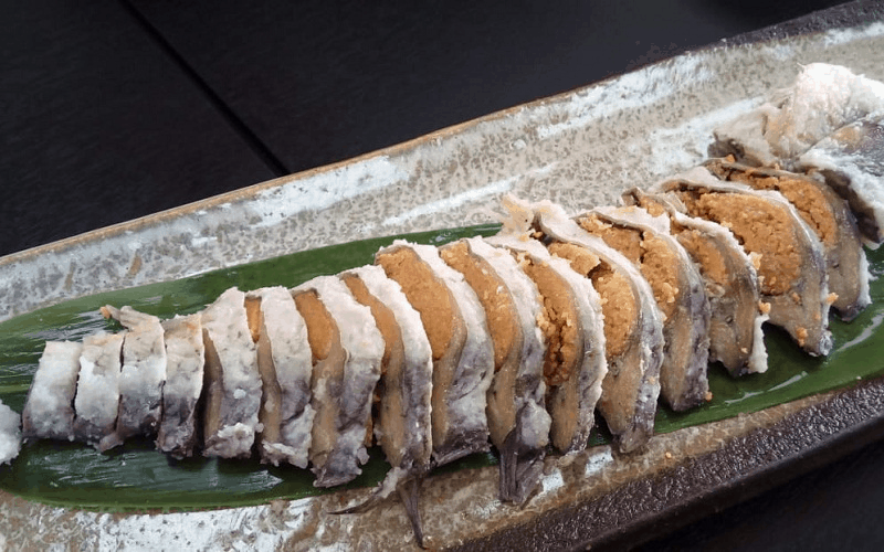 wanderlust tips narezushi mon sushi co quy trinh bao quan keo dai gan 100 nam 3