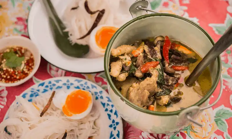 10 nhà hàng nhất định phải ghé khi tới Bangkok, Thái Lan 10 wanderlust tips 10 nha hang nhat dinh phai ghe khi toi bangkok thai lan 6