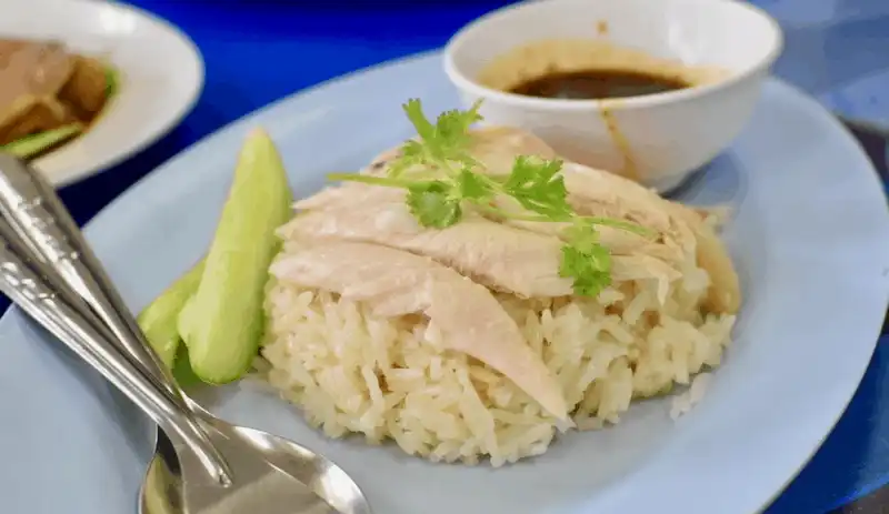 10 nhà hàng nhất định phải ghé khi tới Bangkok, Thái Lan 13 wanderlust tips 10 nha hang nhat dinh phai ghe khi toi bangkok thai lan 9