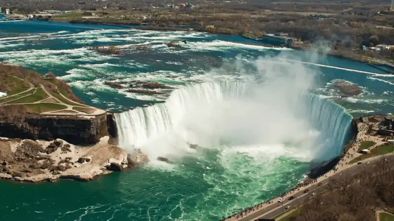 wanderlust tips chiem nguong 10 thac nuoc ki vi nhat hanh tinh 8