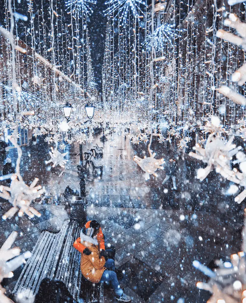 wanderlust tips moscow dep nhu mien co tich trong ngay tuyet roi ki luc 12