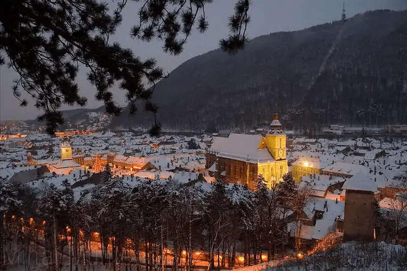 wanderlust tips top 10 thanh pho lang man cac cap doi nen den trong mua dong 5