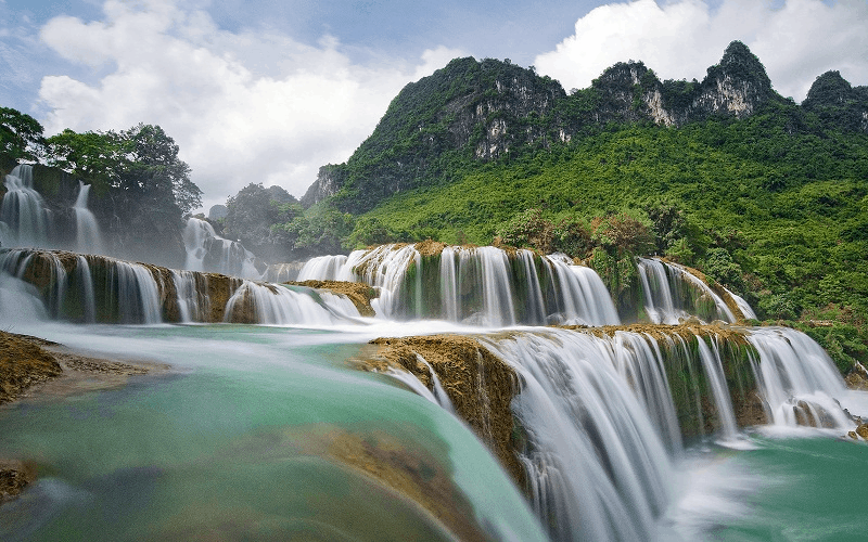 wanderlust tips chiem nguong 10 thac nuoc ki vi nhat hanh tinh 2