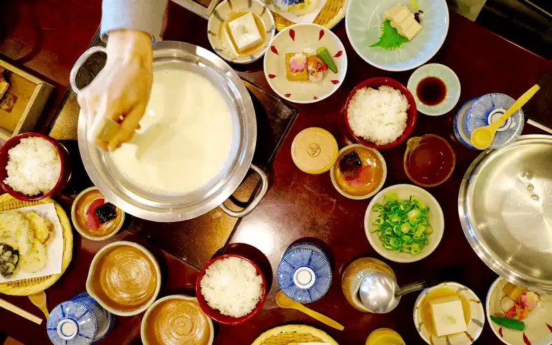 3 địa điểm lý tưởng dành cho chuyến du lịch vào tháng 4 16 wanderlust tips 3 dia diem li tuong danh cho chuyen du lich vao thang 4 9