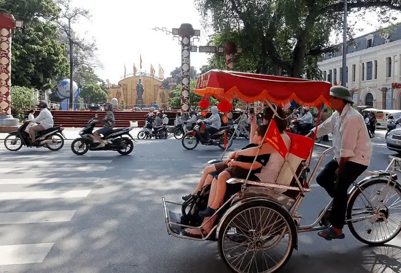 wanderlust tips 5 phuong tien du lich doc dao tai viet nam 8