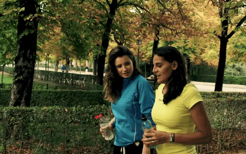 wanderlust tips 6 cach de bao ve ngoi nha cua ban khi ban di du lich 1