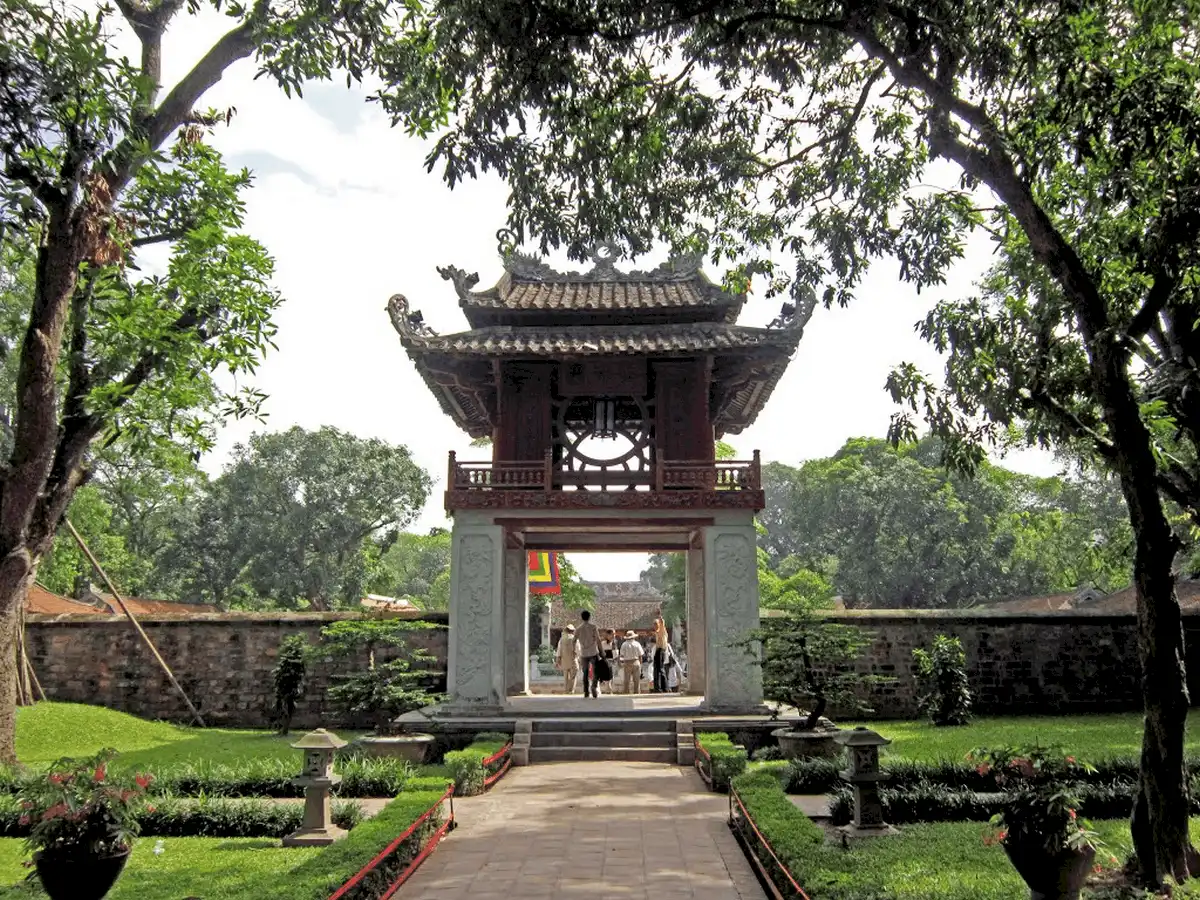 wanderlust tips 8 diem den khong the bo lo o ha noi vao buoi chieu20
