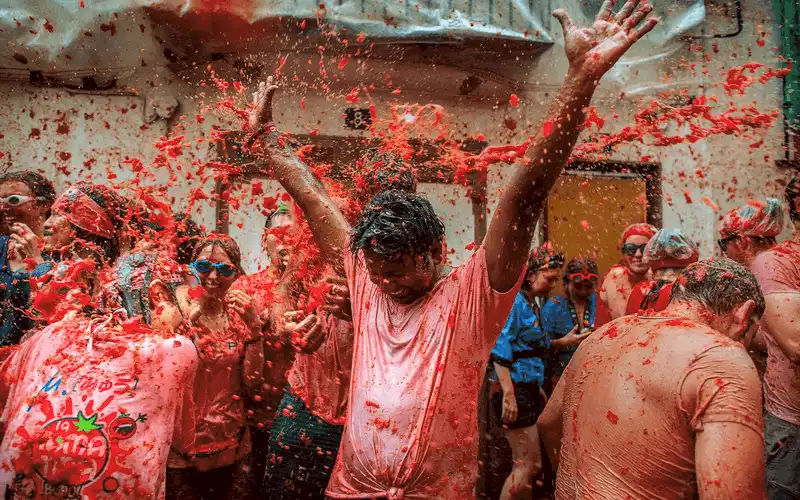 wanderlust tips Top 6 Le hoi mua he dac sac nhat the gioi 4