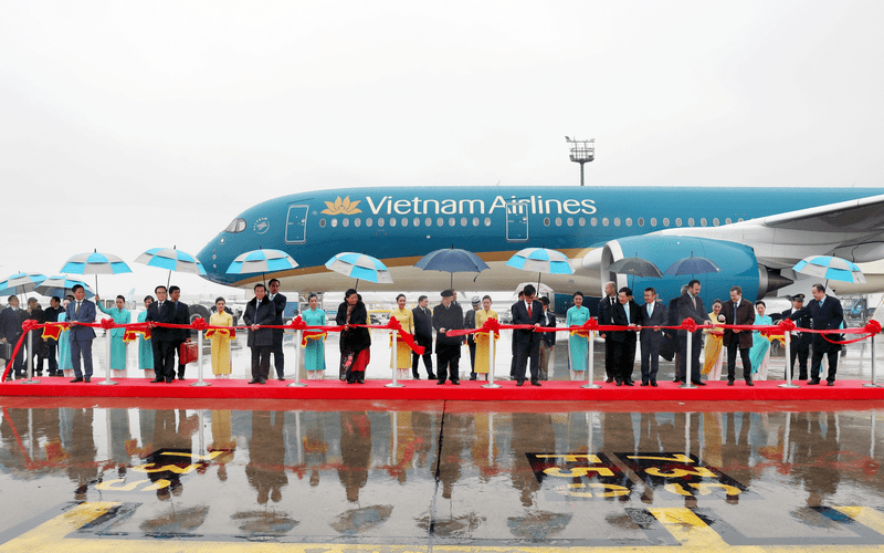 wanderlust tips Vietnam Airlines tiep nhan may bay Airbus A350 900 thu 112