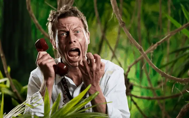 wanderlust tips ki nang sinh ton khi bi troi dat vao dao hoang 3